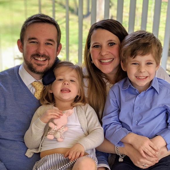 Meet your Posher, Lauren - Picture 1 of 1